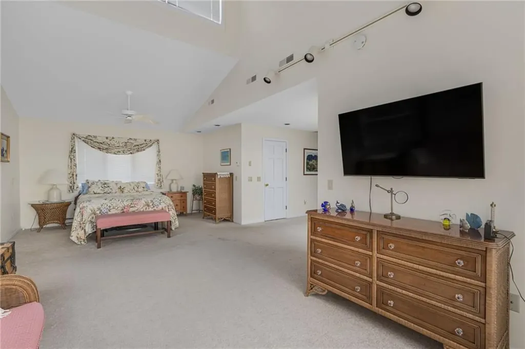 28 Arrow Wood Trail South Kingstown RI 02879