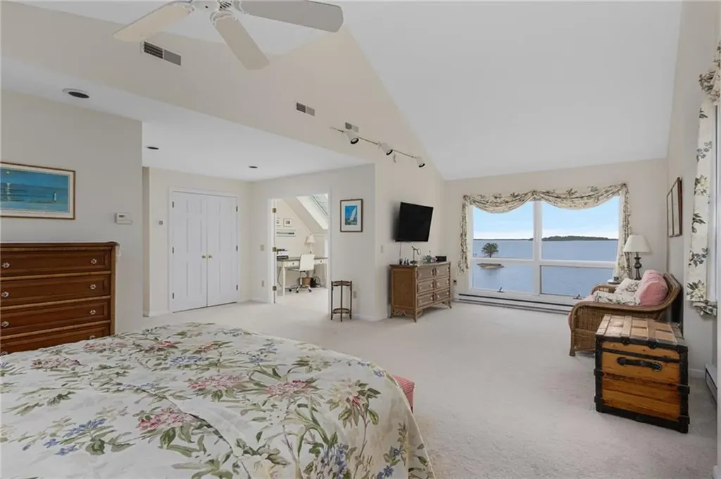28 Arrow Wood Trail South Kingstown RI 02879