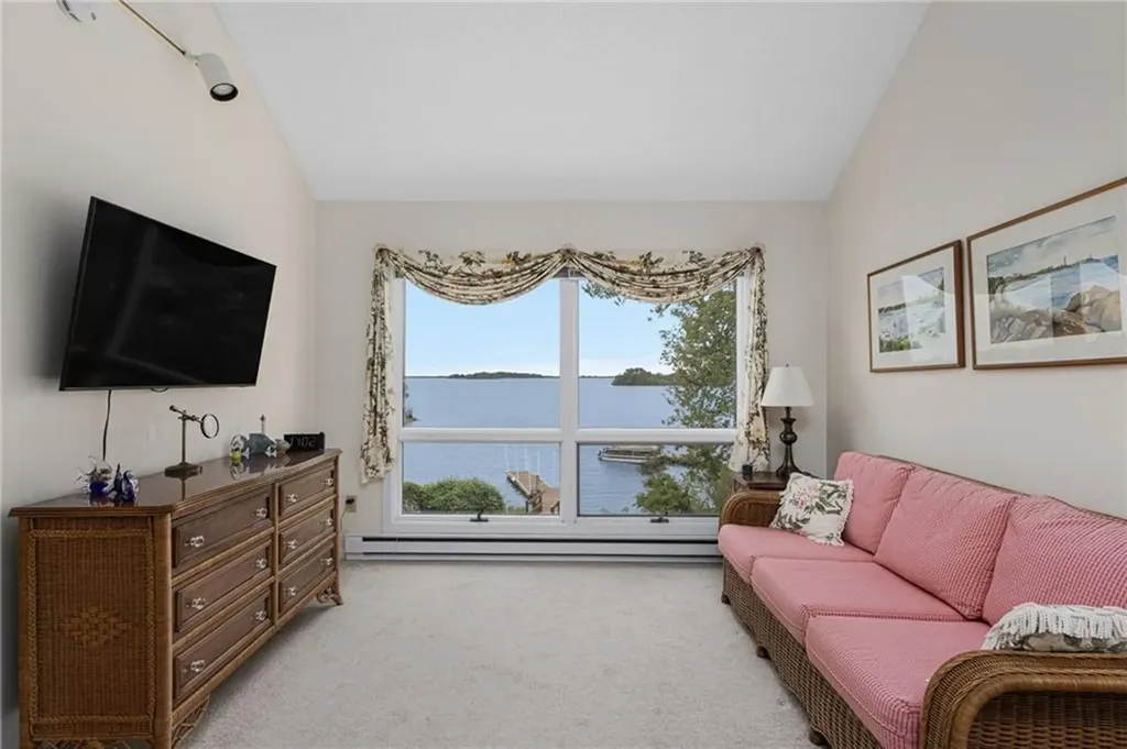 28 Arrow Wood Trail South Kingstown RI 02879