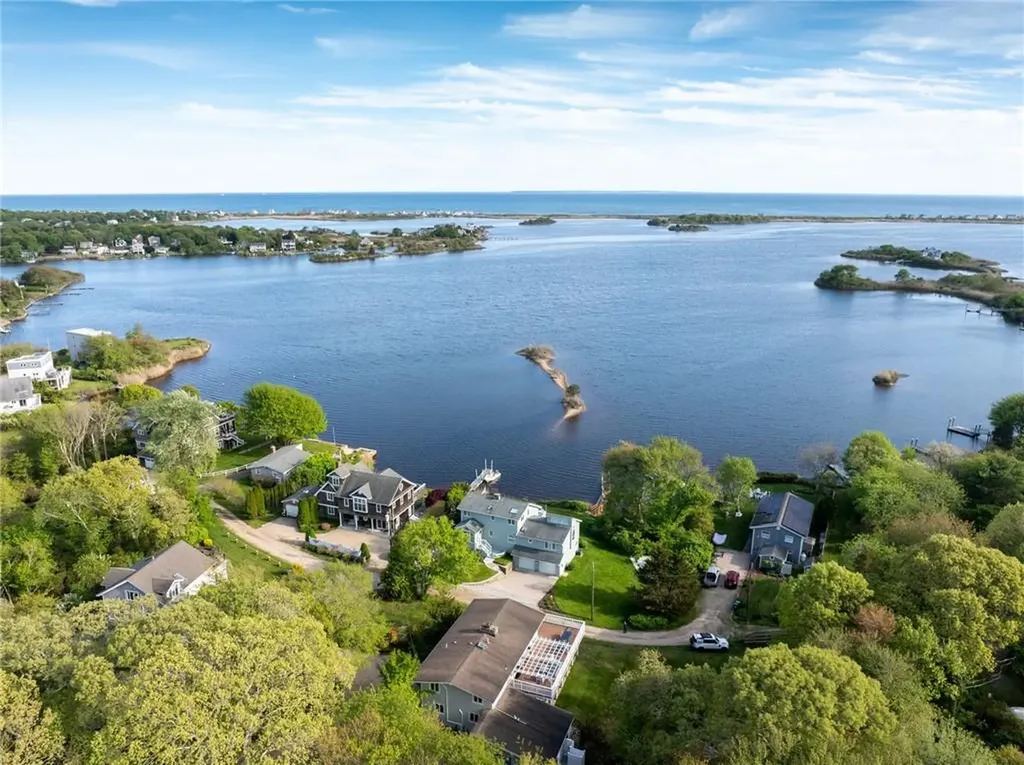 28 Arrow Wood Trail South Kingstown RI 02879