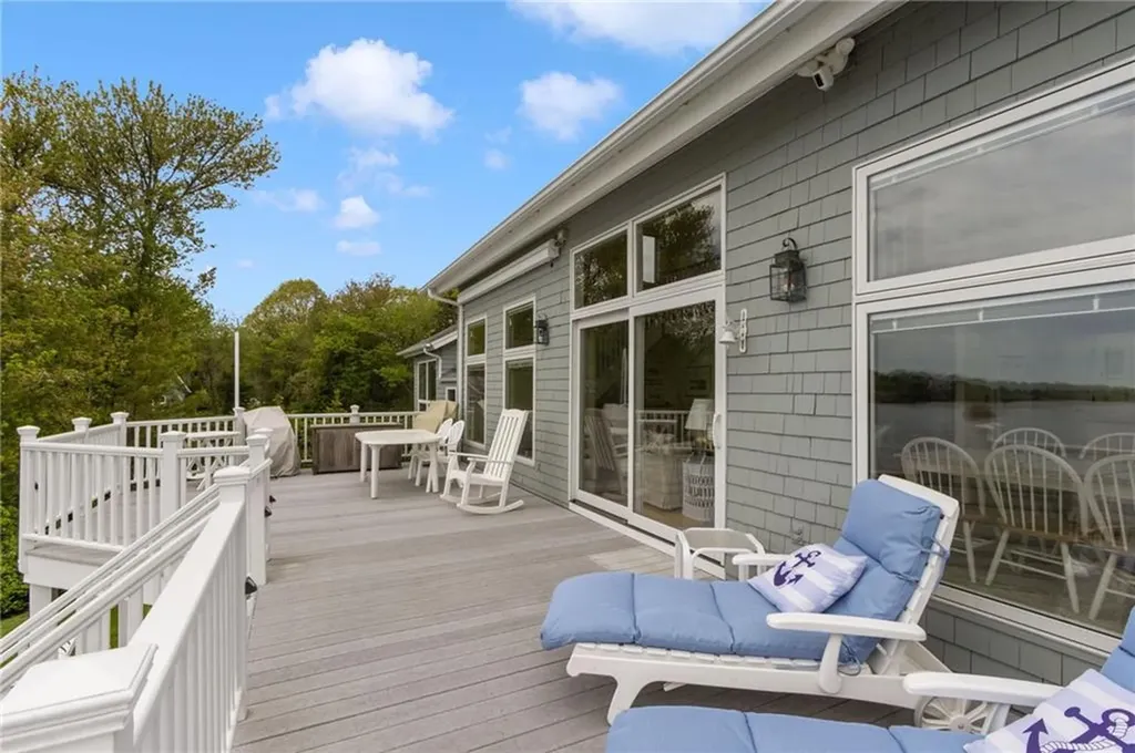 28 Arrow Wood Trail South Kingstown RI 02879