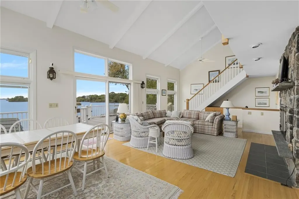 28 Arrow Wood Trail South Kingstown RI 02879