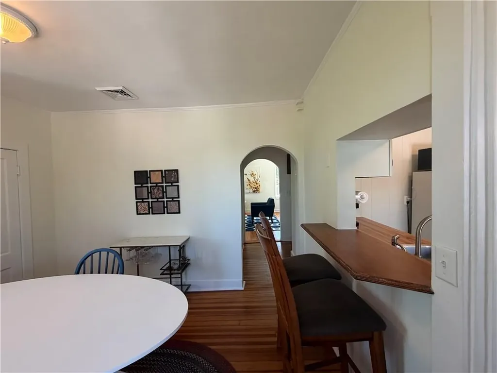 44 Everett Street Newport RI 02840