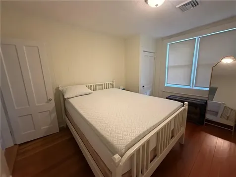 44 Everett Street Newport RI 02840