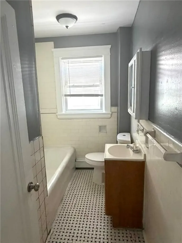 93 Lexington Street Providence RI 02907