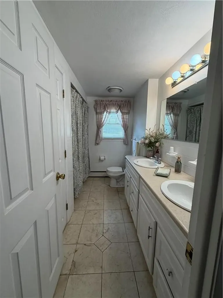 6 Balsam Court Johnston RI 02919