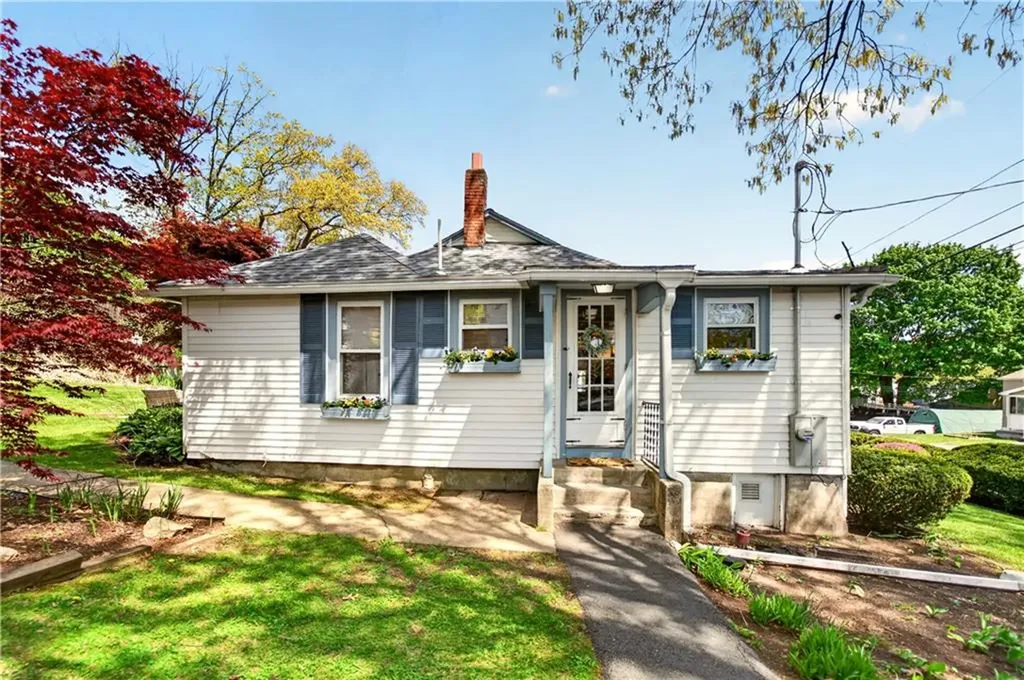 47 Revere Avenue West Warwick RI 02893