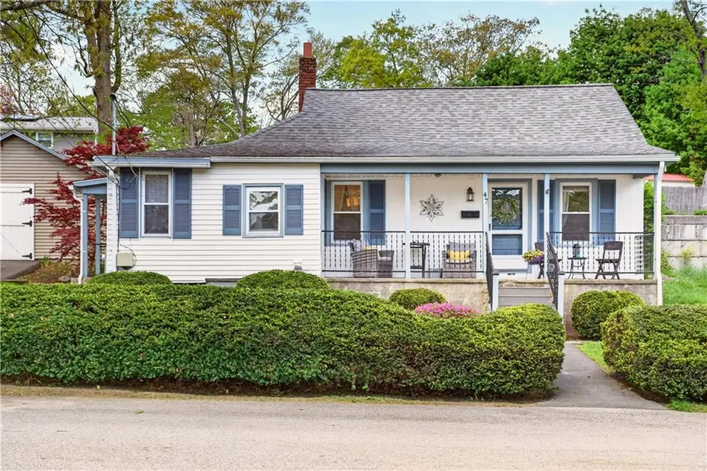 47 Revere Avenue West Warwick RI 02893