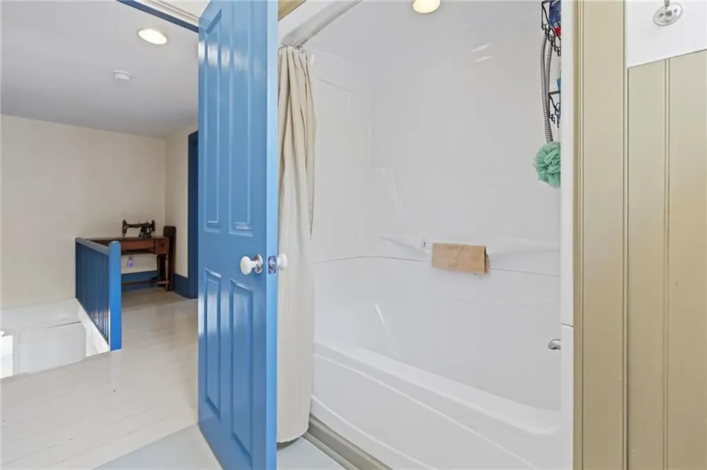 422 North Road Scituate RI 02831