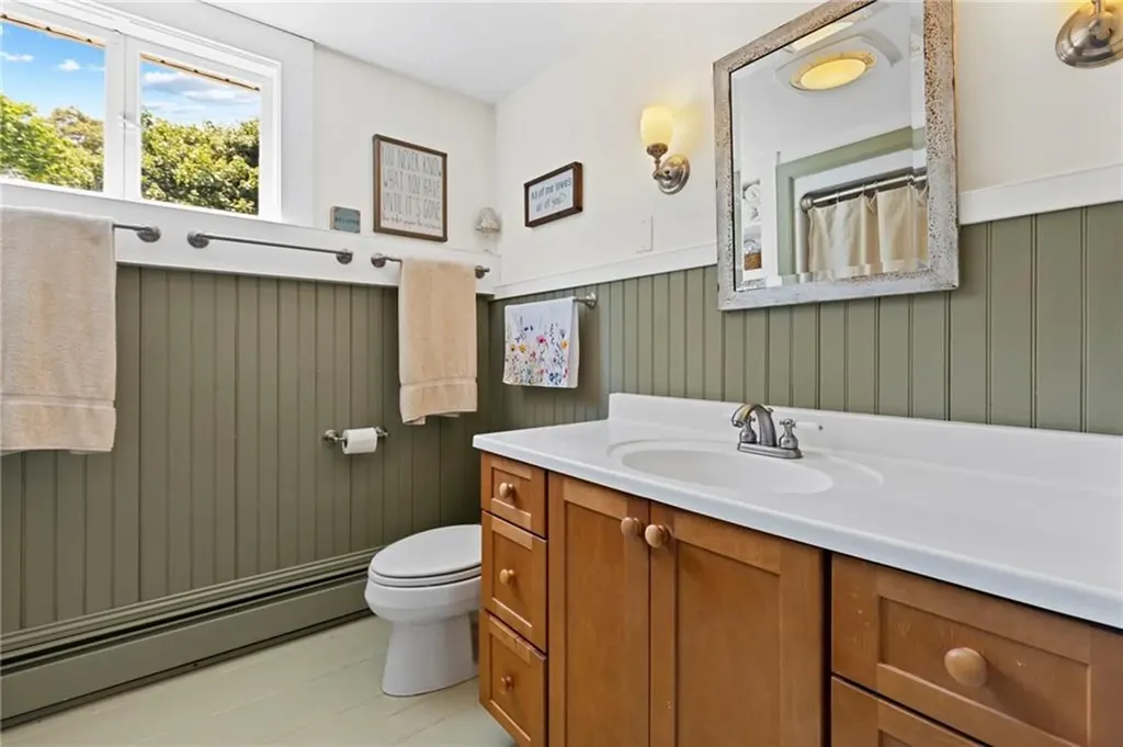 422 North Road Scituate RI 02831