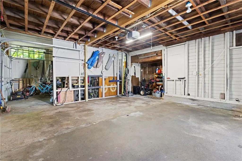 422 North Road Scituate RI 02831