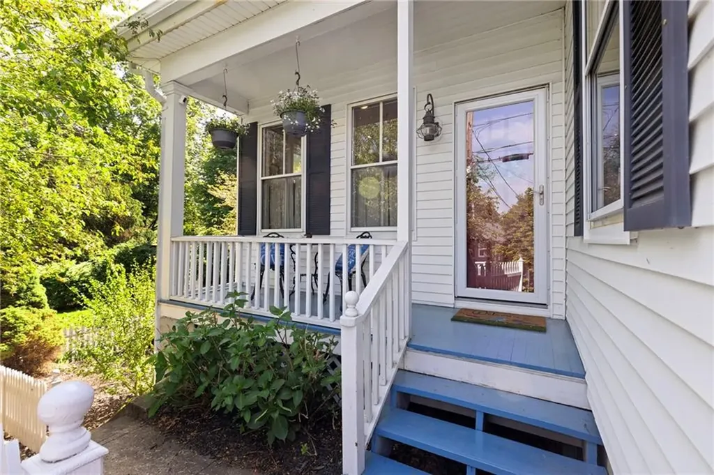 422 North Road Scituate RI 02831