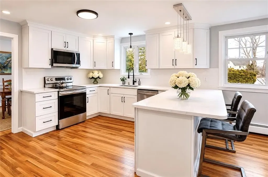 3 Pinetop Road Barrington RI 02806
