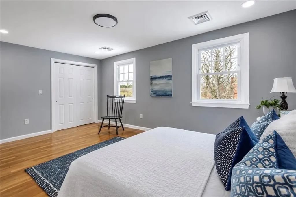 3 Pinetop Road Barrington RI 02806