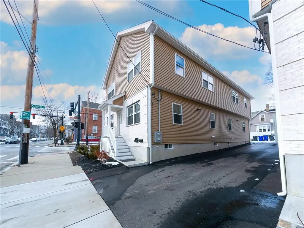 70 Pitman Street Providence RI 02906