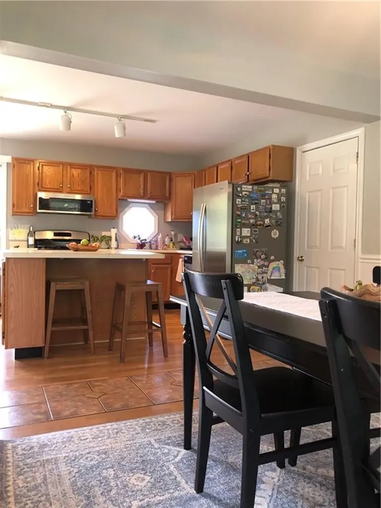 135 Spring Hill Road Portsmouth RI 02871