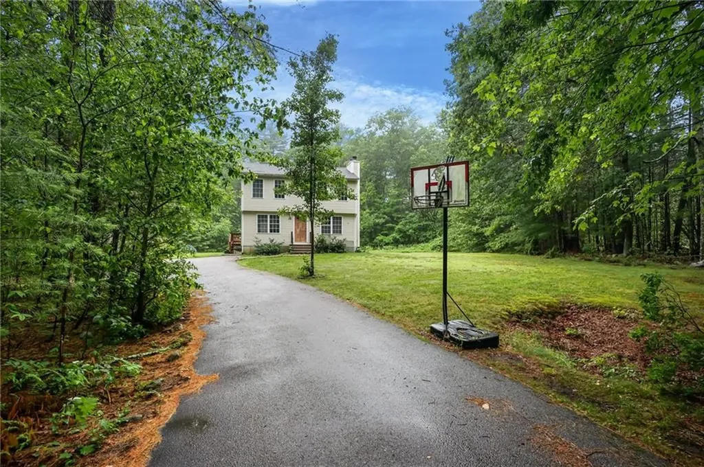 59 Arcadia Road Exeter RI 02822