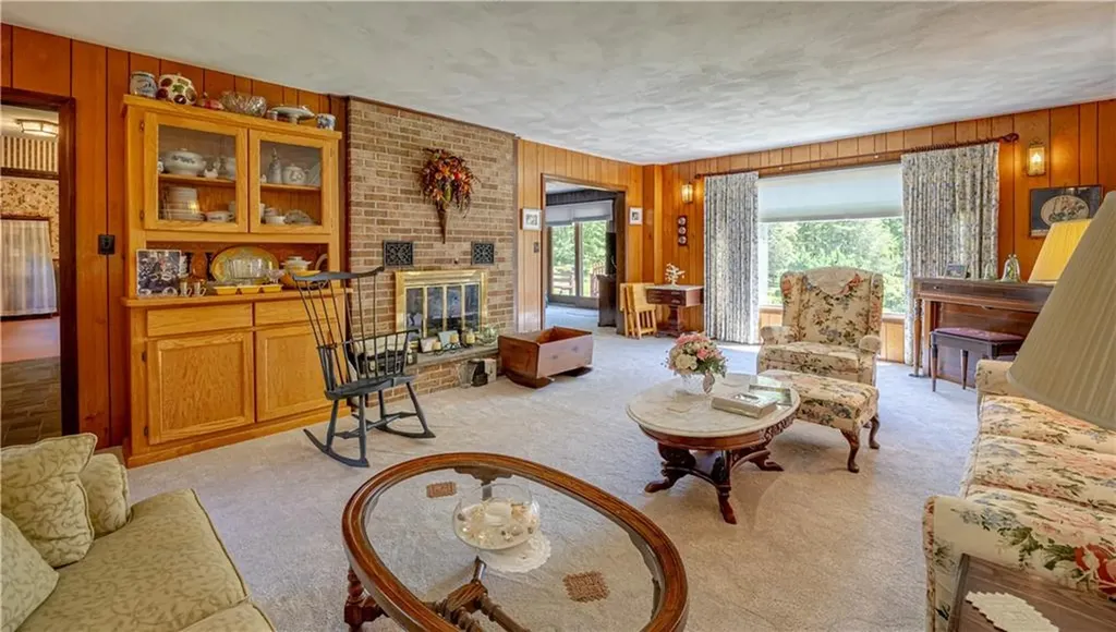 117 South Killingly Road Foster RI 02825
