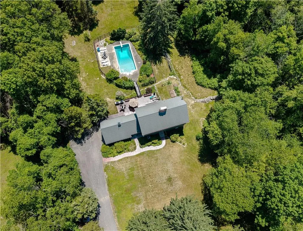 117 South Killingly Road Foster RI 02825