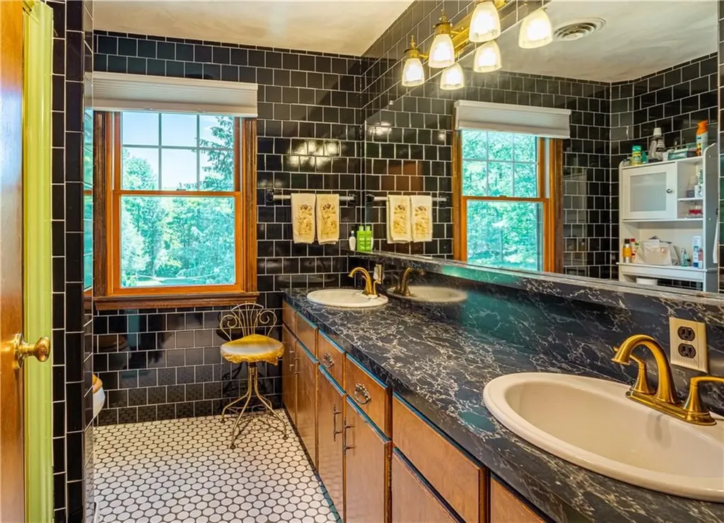 117 South Killingly Road Foster RI 02825