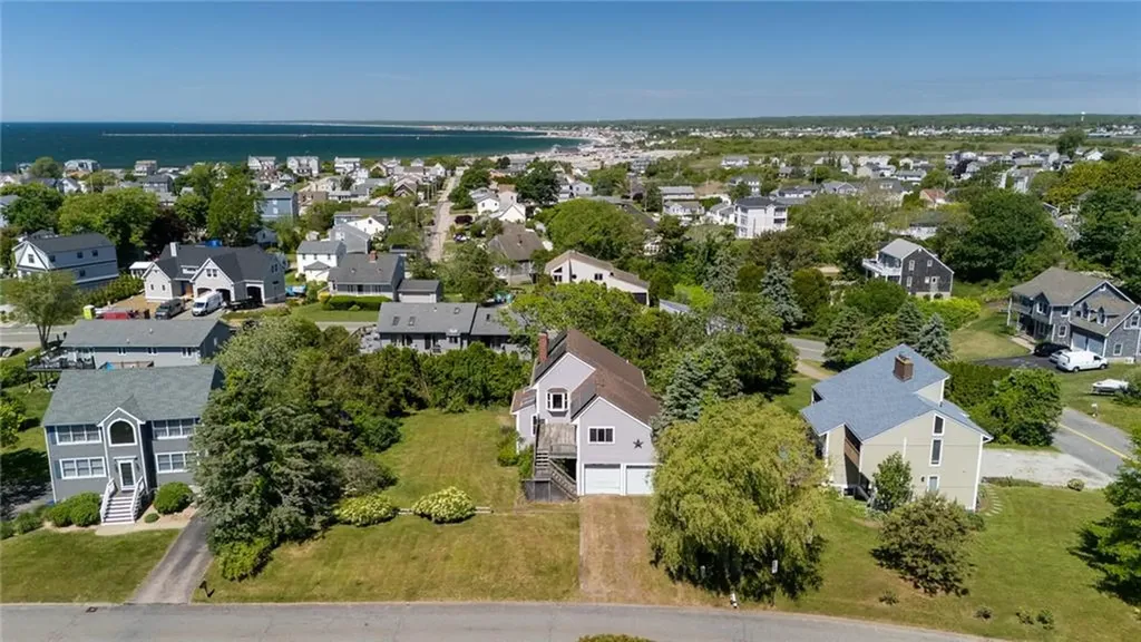 39 White Swan Drive Narragansett RI 02882