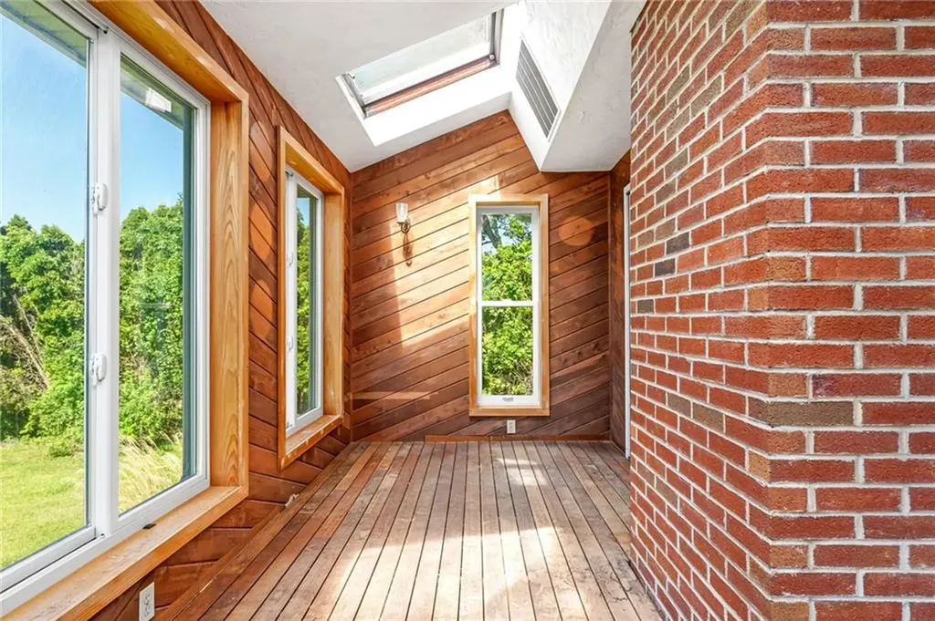 39 White Swan Drive Narragansett RI 02882