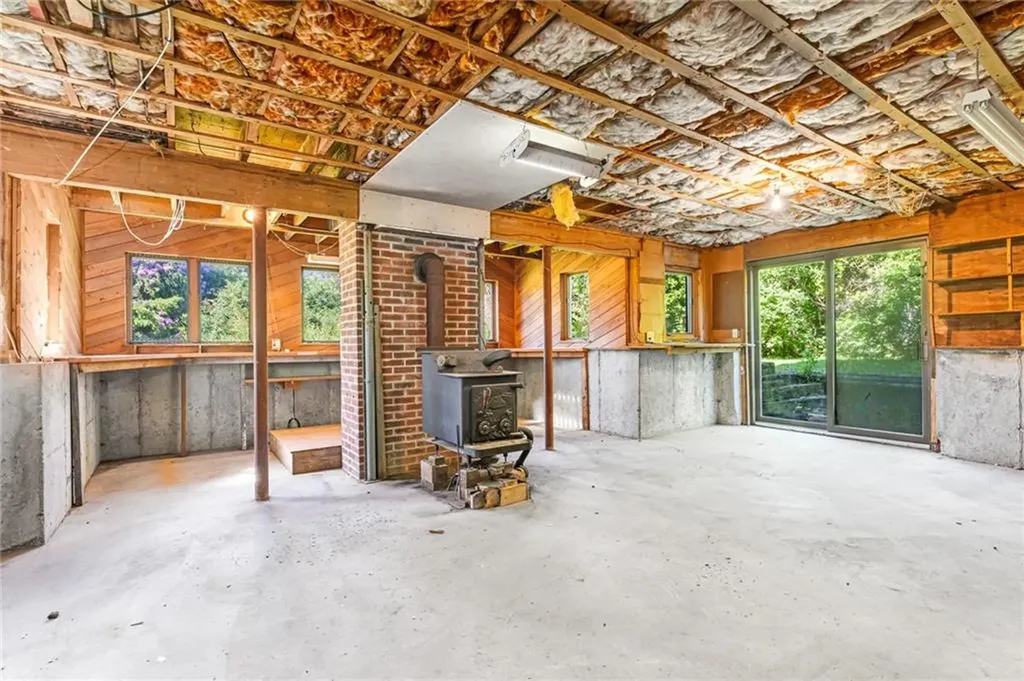 39 White Swan Drive Narragansett RI 02882