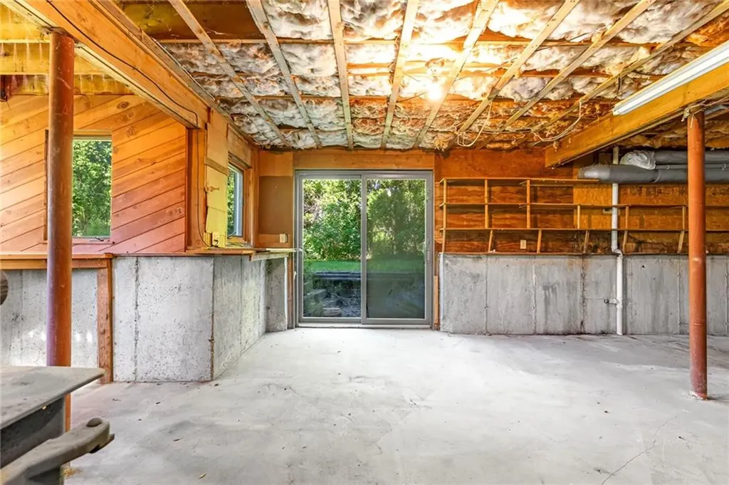 39 White Swan Drive Narragansett RI 02882