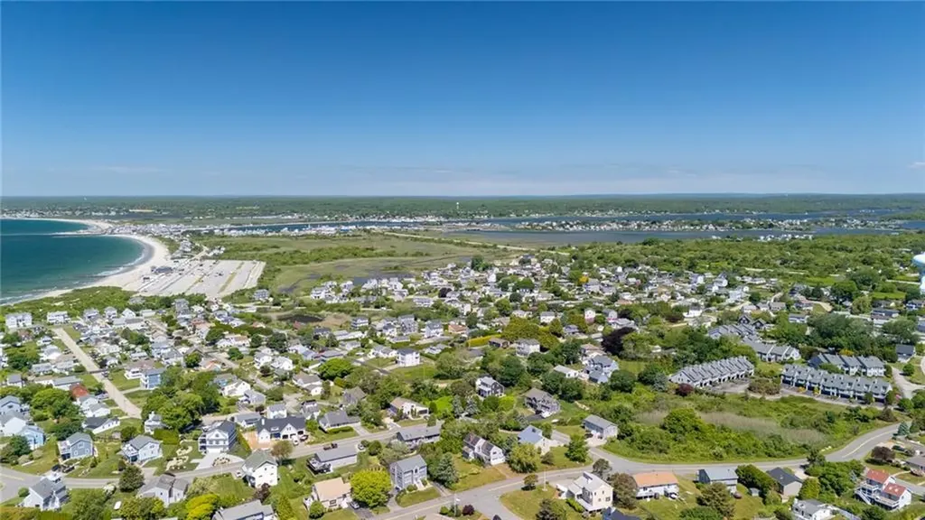39 White Swan Drive Narragansett RI 02882