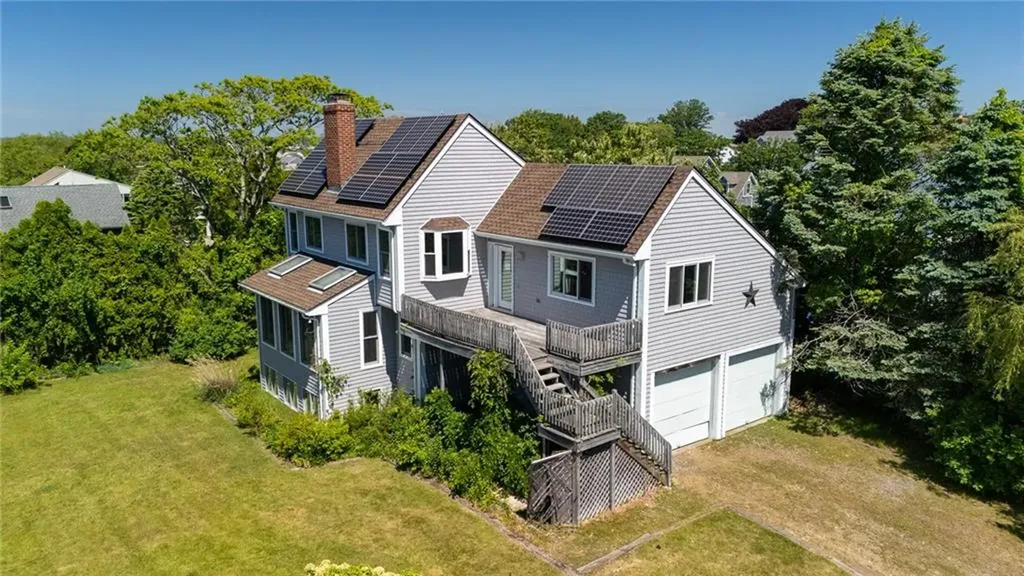 39 White Swan Drive Narragansett RI 02882