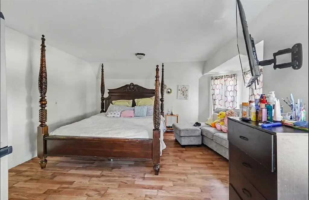 172 Massachusetts Avenue Providence RI 02905