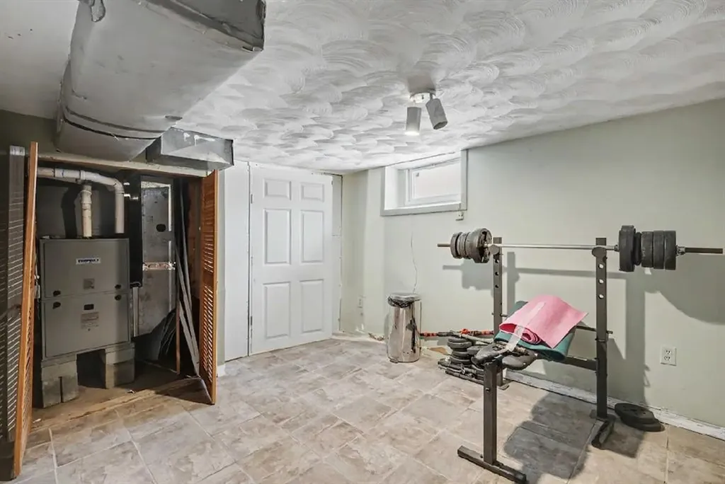 172 Massachusetts Avenue Providence RI 02905