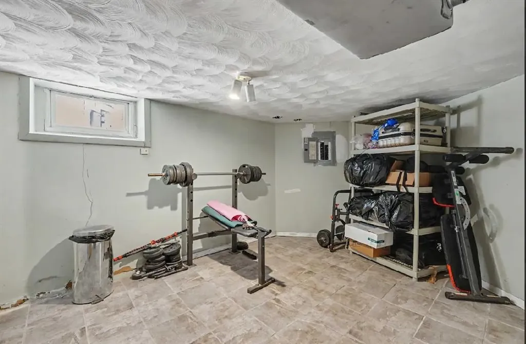 172 Massachusetts Avenue Providence RI 02905