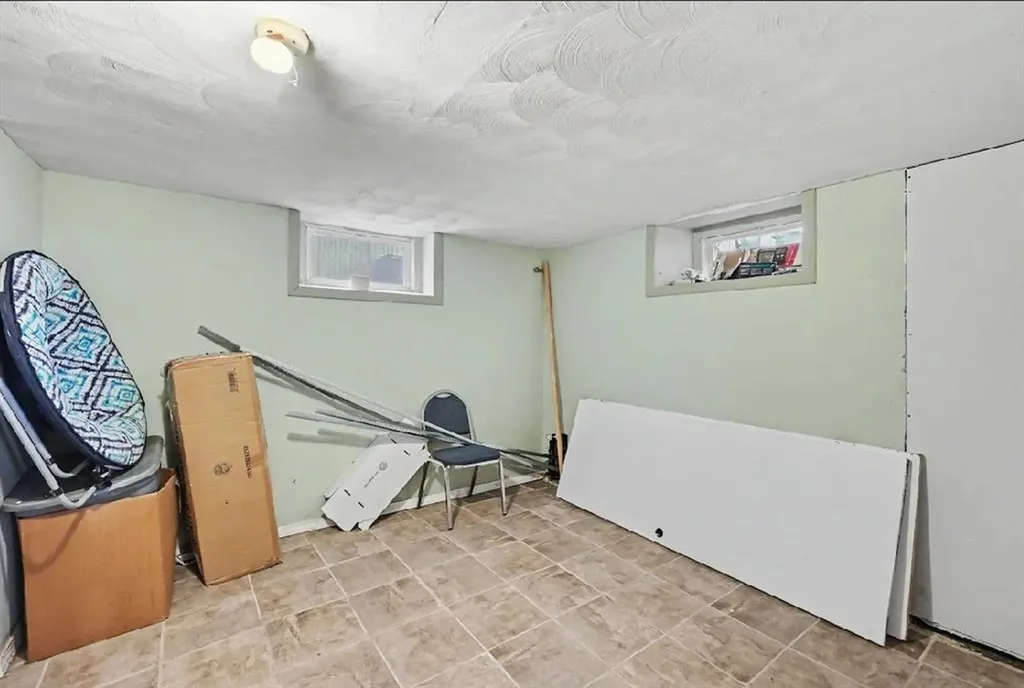 172 Massachusetts Avenue Providence RI 02905