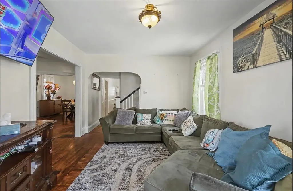 172 Massachusetts Avenue Providence RI 02905