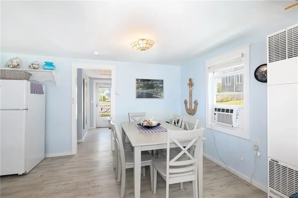 11 Woodruff Street Narragansett RI 02882