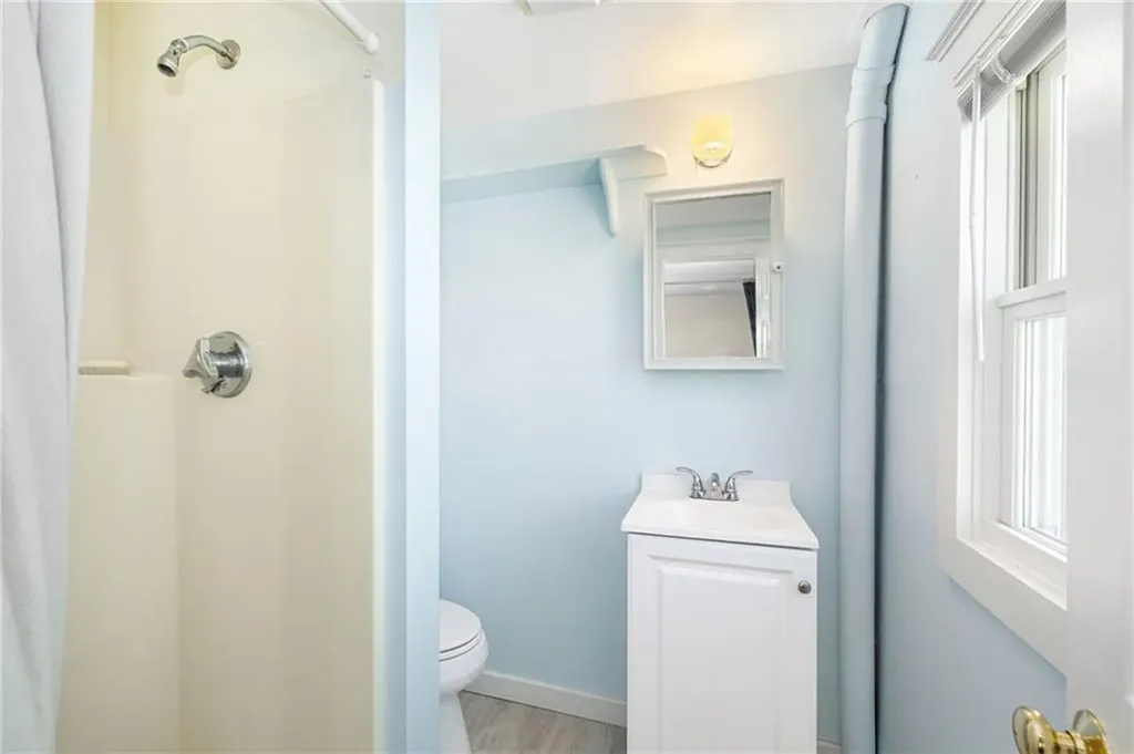 11 Woodruff Street Narragansett RI 02882
