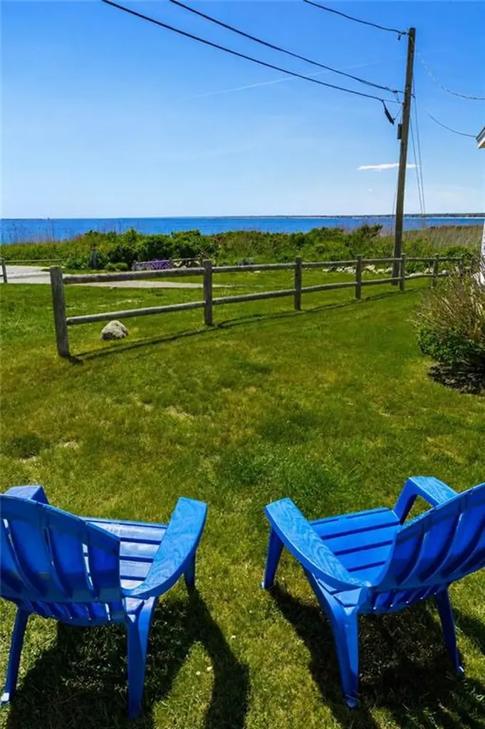 11 Woodruff Street Narragansett RI 02882