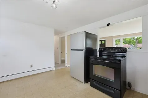 29 Rosedale Drive Bristol RI 02809