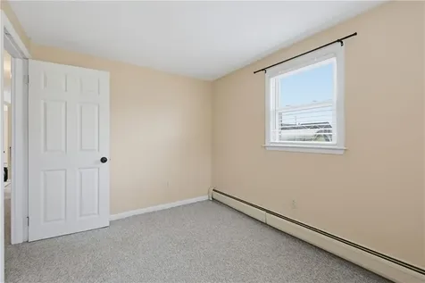 29 Rosedale Drive Bristol RI 02809