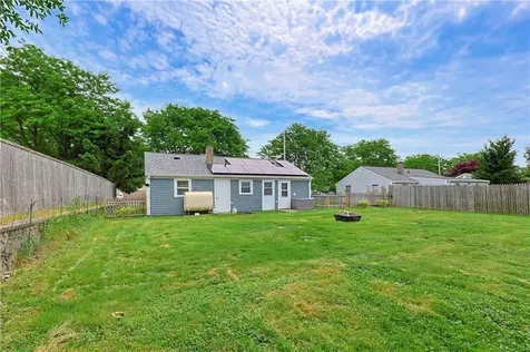 29 Rosedale Drive Bristol RI 02809