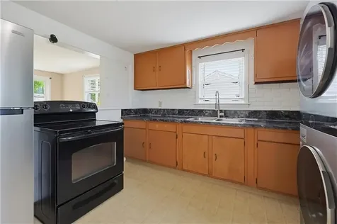 29 Rosedale Drive Bristol RI 02809