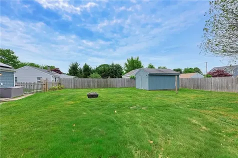 29 Rosedale Drive Bristol RI 02809