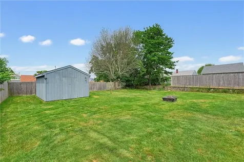 29 Rosedale Drive Bristol RI 02809