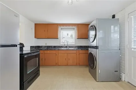 29 Rosedale Drive Bristol RI 02809
