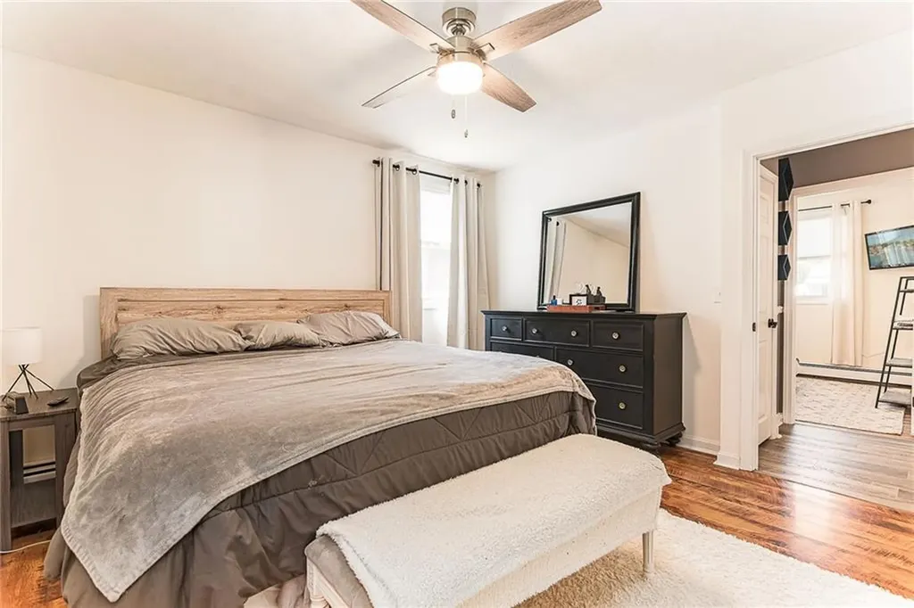 42 Seminole Trail Cranston RI 02921