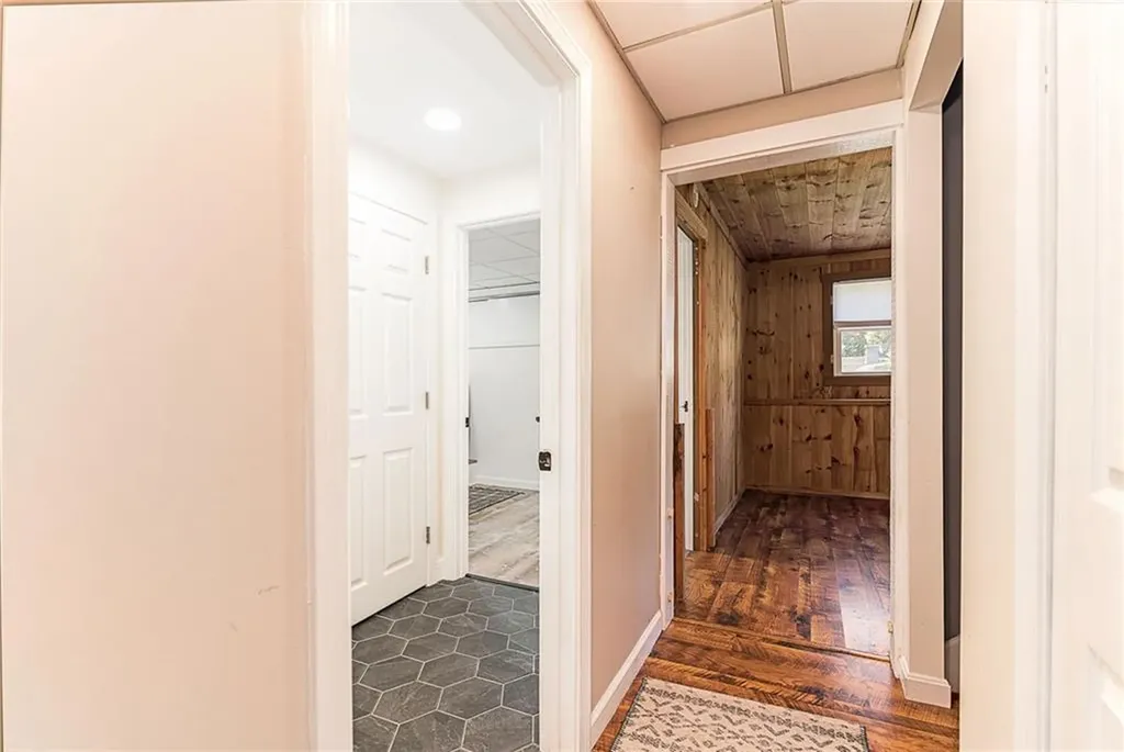 42 Seminole Trail Cranston RI 02921