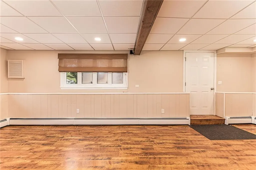 42 Seminole Trail Cranston RI 02921