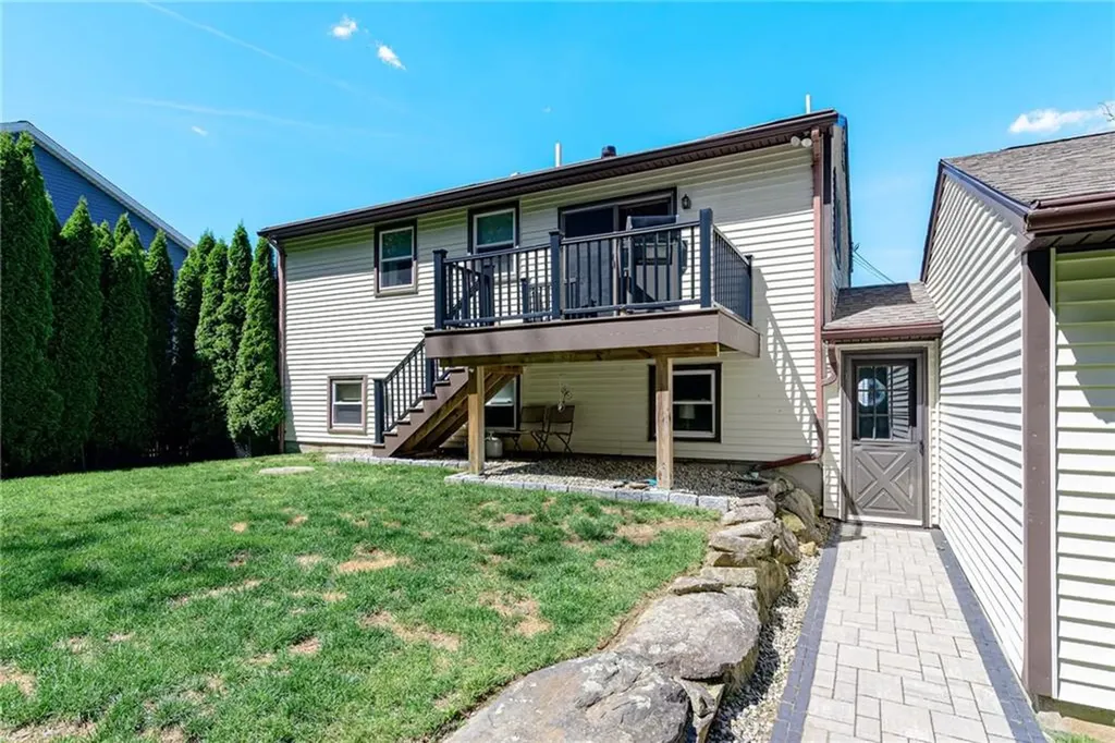 42 Seminole Trail Cranston RI 02921