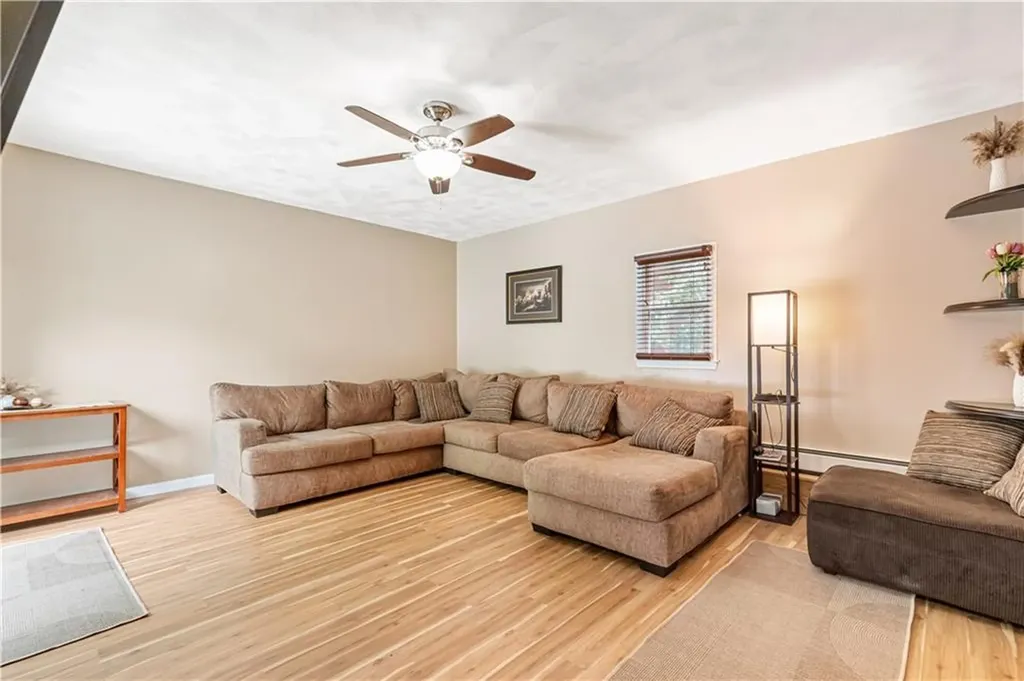 8 Palmer Street Smithfield RI 02828